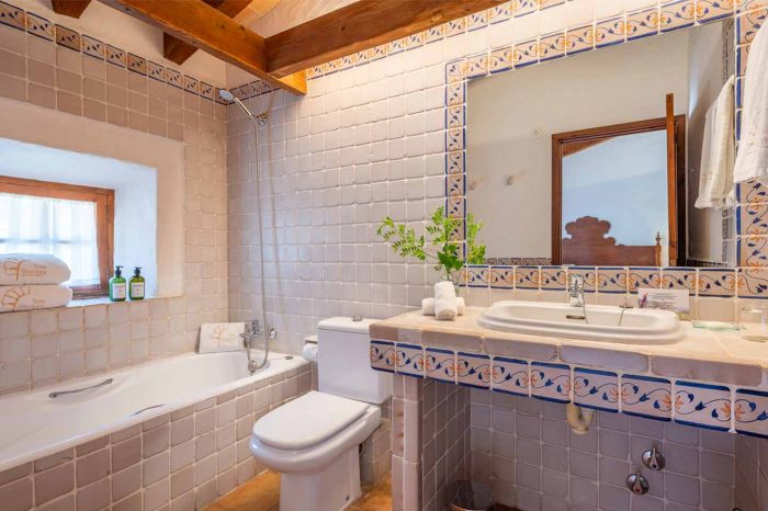 apartamentos baño2 son siurana agroturismo mallorca